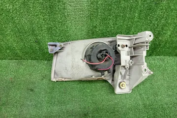 ФАРА НА MAZDA DEMIO DW3W