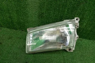 ФАРА НА MAZDA DEMIO DW3W