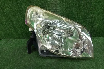 ФАРА НА NISSAN LAFESTA B30