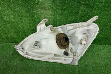 ФАРА НА TOYOTA PLATZ NCP12