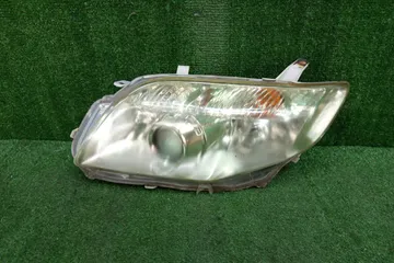 ФАРА НА TOYOTA COROLLA  AXIO NZE141
