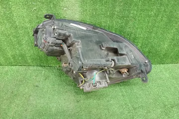 ФАРА НА NISSAN SKYLINE V35