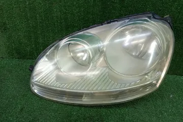 ФАРА НА VOLKSWAGEN GOLF 1K1