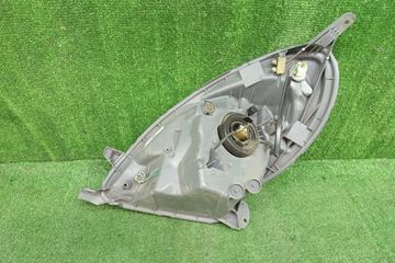 ФАРА НА TOYOTA FUNCARGO NCP21