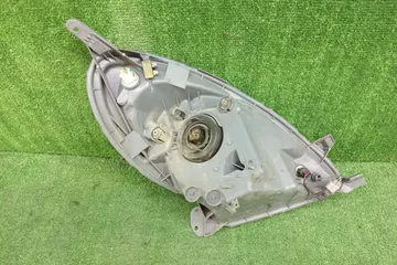 ФАРА НА TOYOTA FUNCARGO NCP21