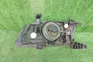 ФАРА НА NISSAN SUNNY B15