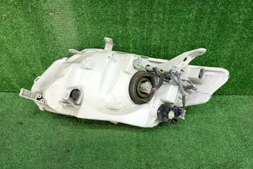 ФАРА НА TOYOTA COROLLA  AXIO NZE141