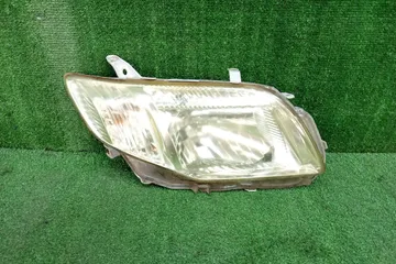 ФАРА НА TOYOTA COROLLA  AXIO NZE141