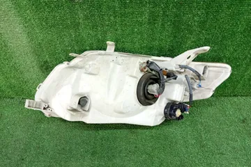 ФАРА НА TOYOTA COROLLA  AXIO NZE141
