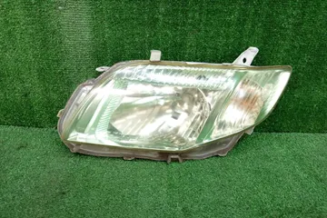 ФАРА НА TOYOTA COROLLA  AXIO NZE141