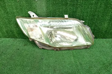 ФАРА НА TOYOTA COROLLA  AXIO NZE141