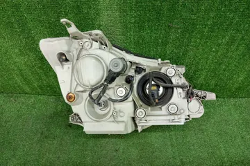 ФАРА НА TOYOTA CROWN GRS180