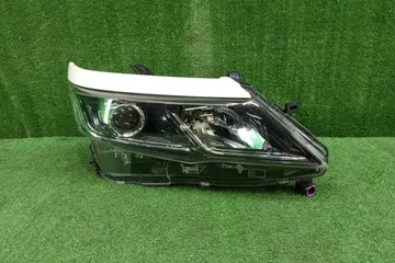ФАРА НА NISSAN SERENA C27