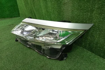 ФАРА НА NISSAN SERENA C27