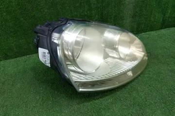 ФАРА НА VOLKSWAGEN GOLF 1K1