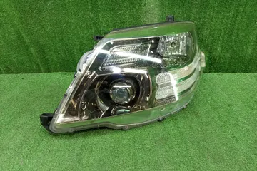 ФАРА НА TOYOTA ALPHARD MNH10W