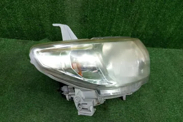 ФАРА НА DAIHATSU TANTO L375S