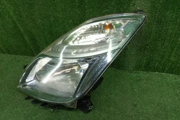 ФАРА НА TOYOTA PRIUS NHW20