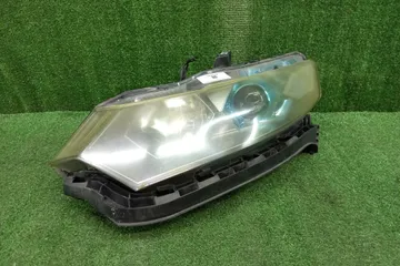 ФАРА НА HONDA INSIGHT ZE2