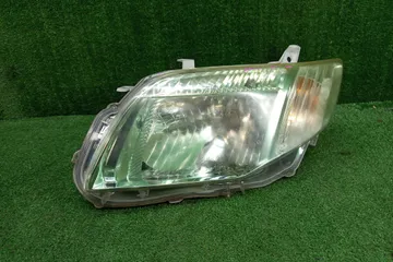 ФАРА НА TOYOTA COROLLA  AXIO NZE141