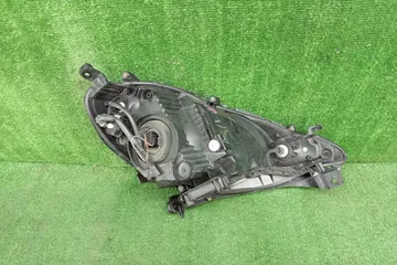 ФАРА НА HONDA FIT GE6