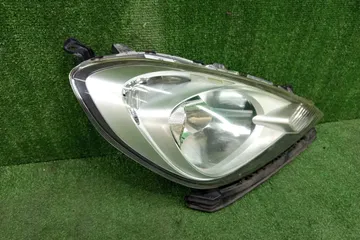 ФАРА НА HONDA FIT GE6