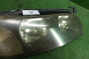 ФАРА НА NISSAN AVENIR W11