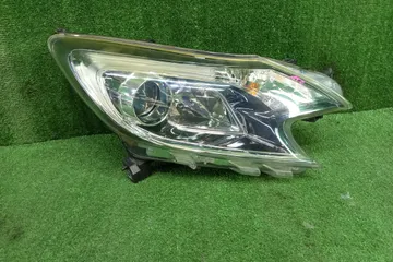 ФАРА НА NISSAN NOTE E12
