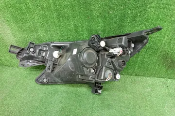 ФАРА НА NISSAN NOTE E12