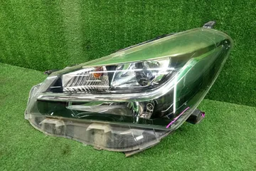 ФАРА НА TOYOTA VITZ KSP130