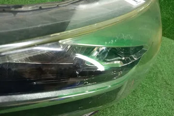 ФАРА НА TOYOTA VITZ KSP130