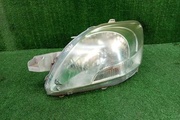 ФАРА НА TOYOTA BELTA SCP92