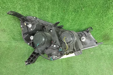 ФАРА НА NISSAN WINGROAD Y12