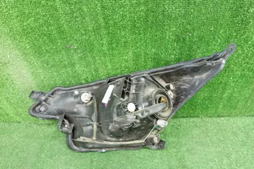 ФАРА НА TOYOTA RACTIS NCP120
