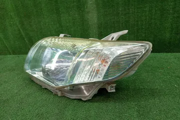 ФАРА НА TOYOTA COROLLA  AXIO NZE141