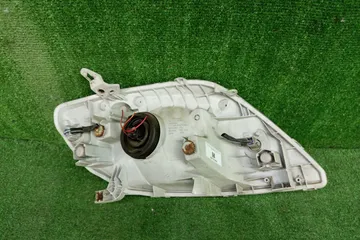 ФАРА НА TOYOTA COROLLA NZE121