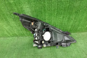 ФАРА НА NISSAN TEANA J32