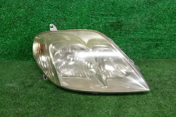 ФАРА НА TOYOTA COROLLA NZE121