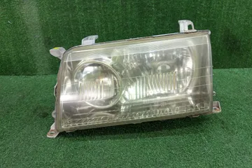 ФАРА НА TOYOTA CROWN GS151