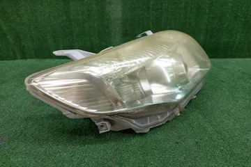 ФАРА НА TOYOTA COROLLA  AXIO NZE141