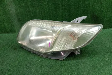 ФАРА НА TOYOTA COROLLA  AXIO NZE141