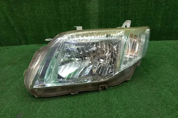 ФАРА НА TOYOTA COROLLA  AXIO NZE141