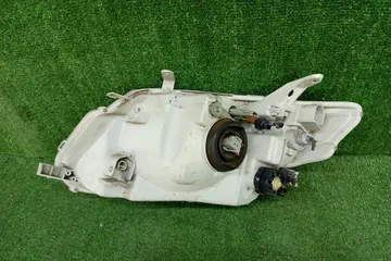 ФАРА НА TOYOTA COROLLA  AXIO NZE141