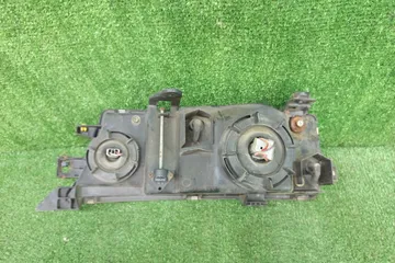 ФАРА НА TOYOTA CHASER GX90