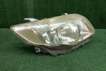 ФАРА НА TOYOTA COROLLA  AXIO NZE141