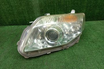 ФАРА НА TOYOTA COROLLA  AXIO NZE141