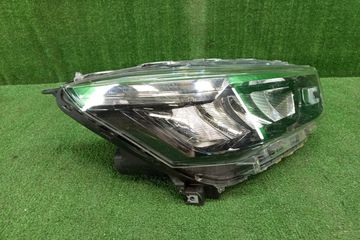 ФАРА НА TOYOTA RAIZE A200A