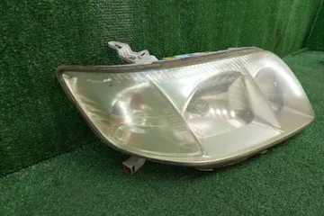 ФАРА НА TOYOTA COROLLA NZE121