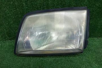 ФАРА НА MAZDA BONGO SK22V