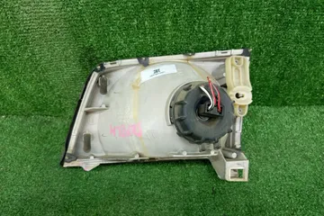 ФАРА НА MAZDA BONGO SK22V